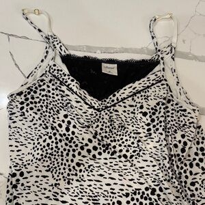 Soma Intimates Black and White Lace Spotted Pajamas Top with built in bra - M